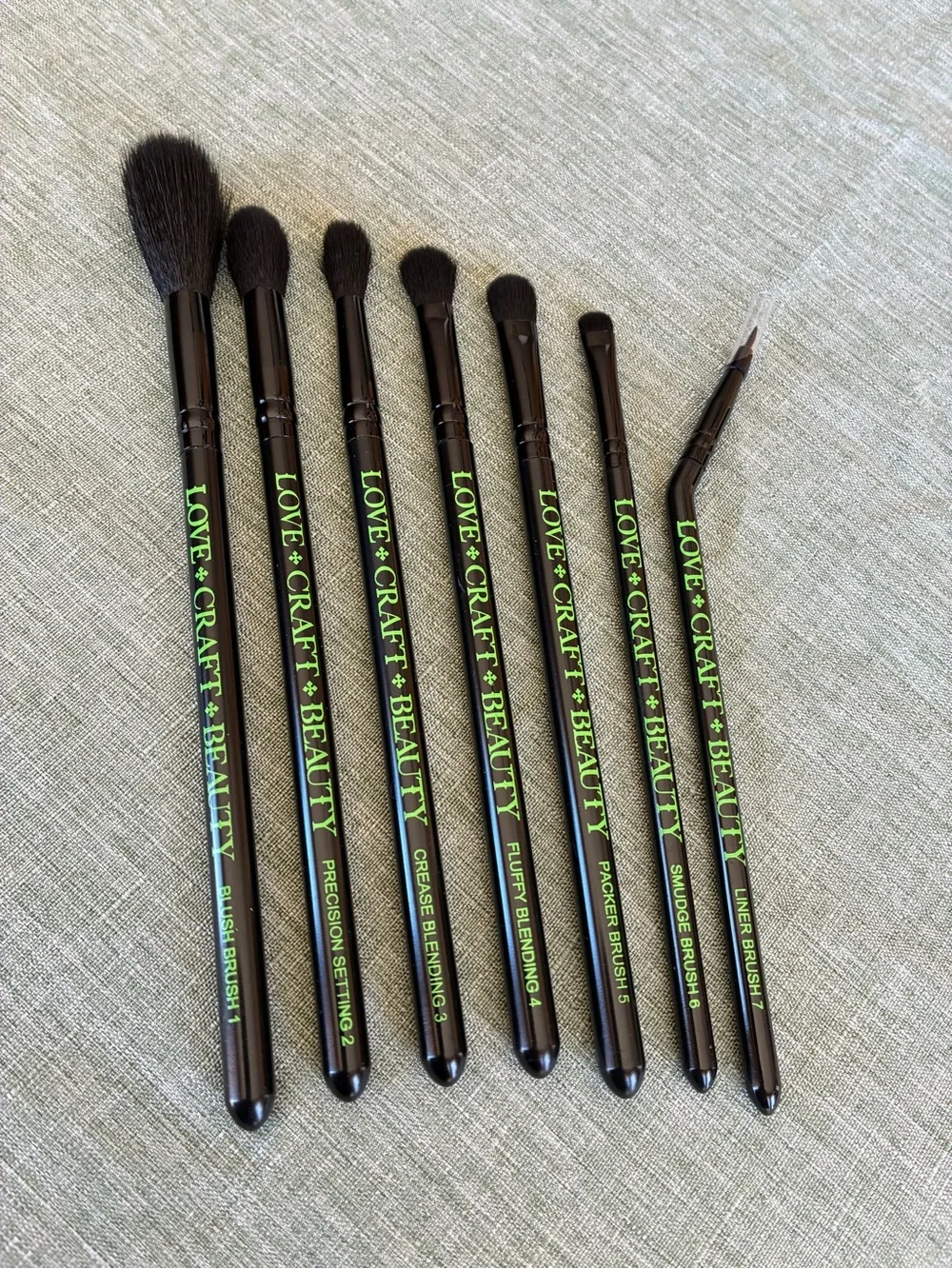 Makeup Brush Set - 7 Piece